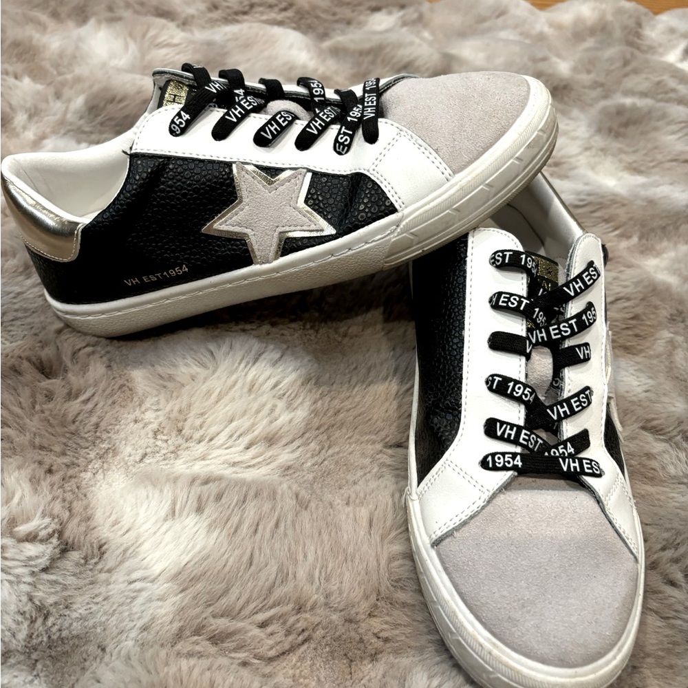 Woman’s vint Havanas